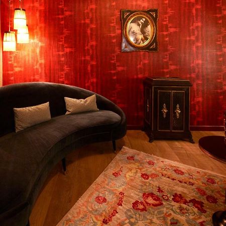 Maison Au Cheval Noir Маастрихт Екстериор снимка